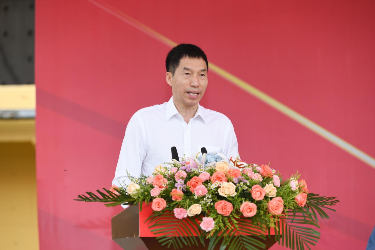 新钢集团党委书记,董事长刘建荣在开工仪式上致辞