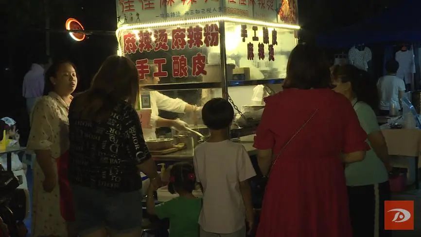 “夜经济”点亮敦煌 呐!你要的“烟火气”回来了