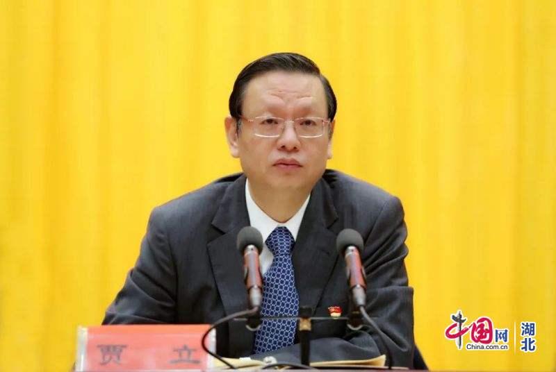 《干部任前公示公告(2021年第112号)显示:现任枝江市委书记,一级