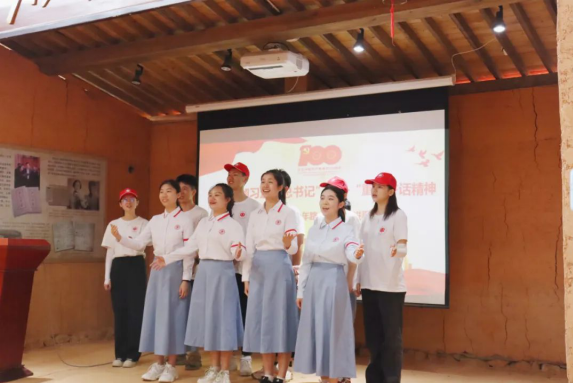 江西师大音乐学院暑期社会实践服务队：踏寻红色足迹 践学百年党史