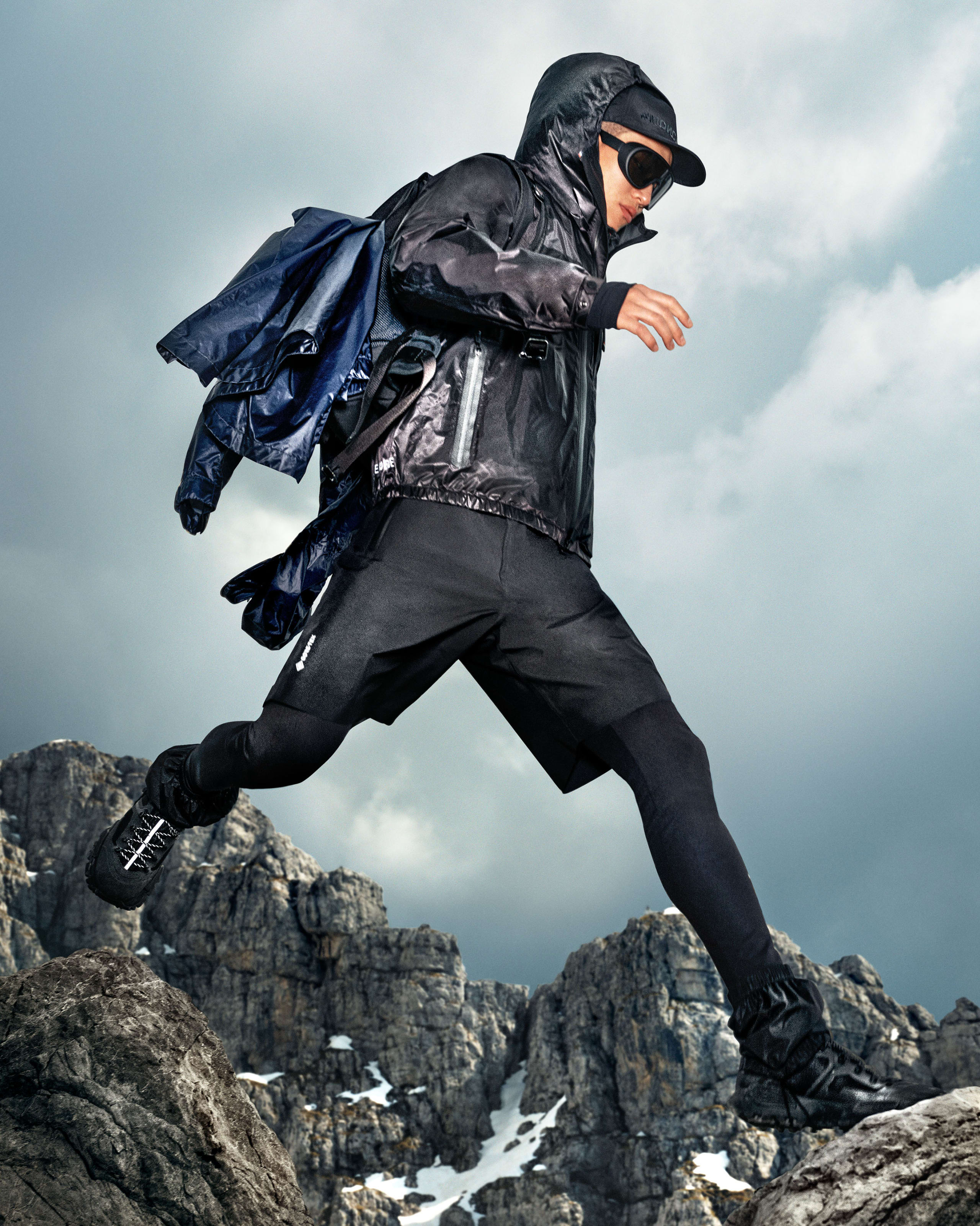 盟可睐 MONCLER GRENOBLE系列为今夏带来全新高科体验
