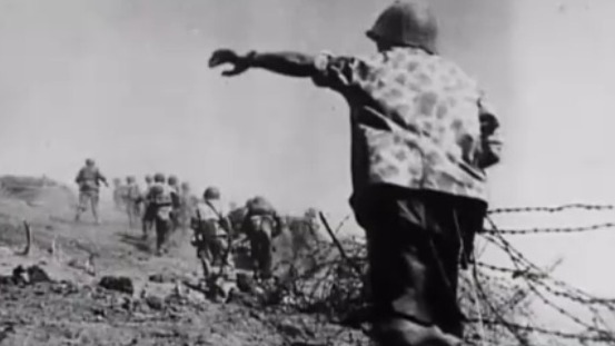 1953年奠边府战役爆发，法军节节败退，空投的物资却都给了敌军