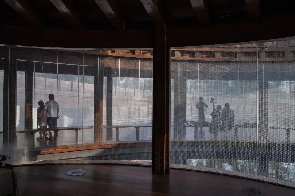 浙江山里，他们用150000块石头重建古村，神仙都想来隐居