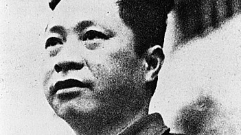 1941年皖南事变爆发，新四军被国民党伏击并遭到重创