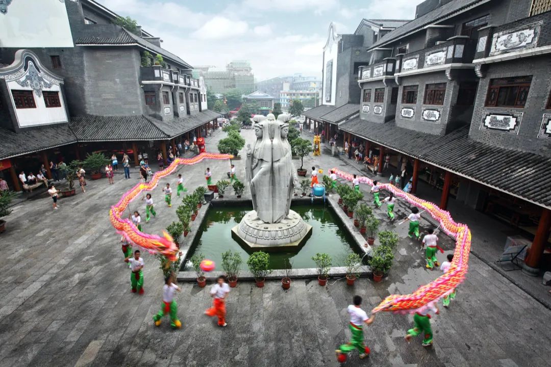 大湾区最网红街道 央视第一站为什么是这？