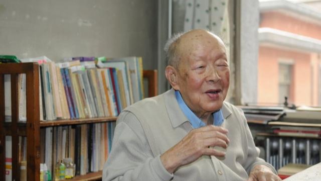 周有光：现代年轻人要了解过去，也要开创现代与未来