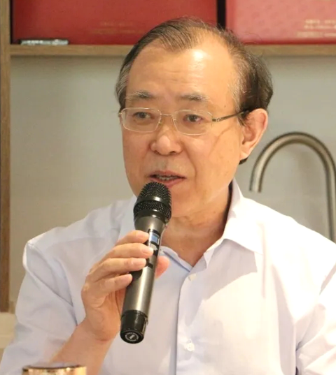 河北省政府参事室特聘研究员，著名人文学者梁勇
