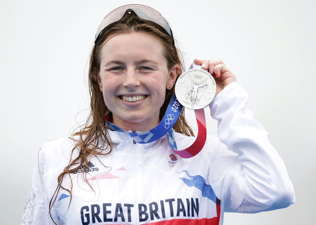 弗洛拉-达菲为百慕大摘得历史上首枚奥运金牌打开凤凰新闻,查看更