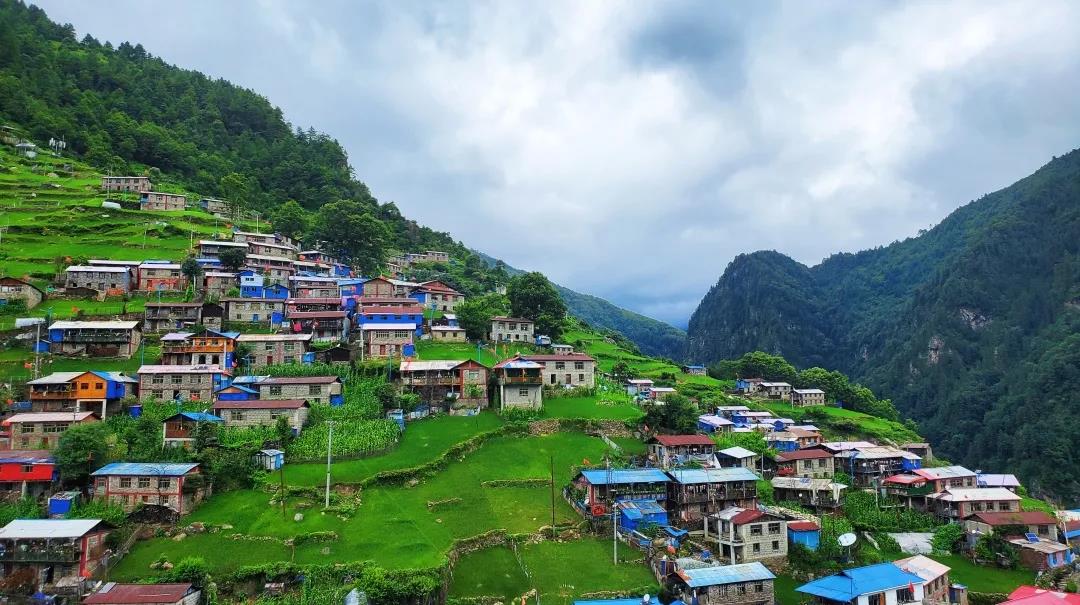 农行日喀则分行隆重举行陈塘支行开业暨"智慧乡村"示范点挂牌仪式