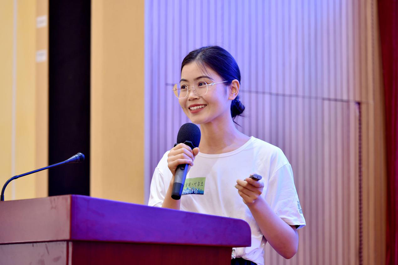 [努尔古丽·叶尔兰 新疆生产建设兵团第十师一八五团中学教师]