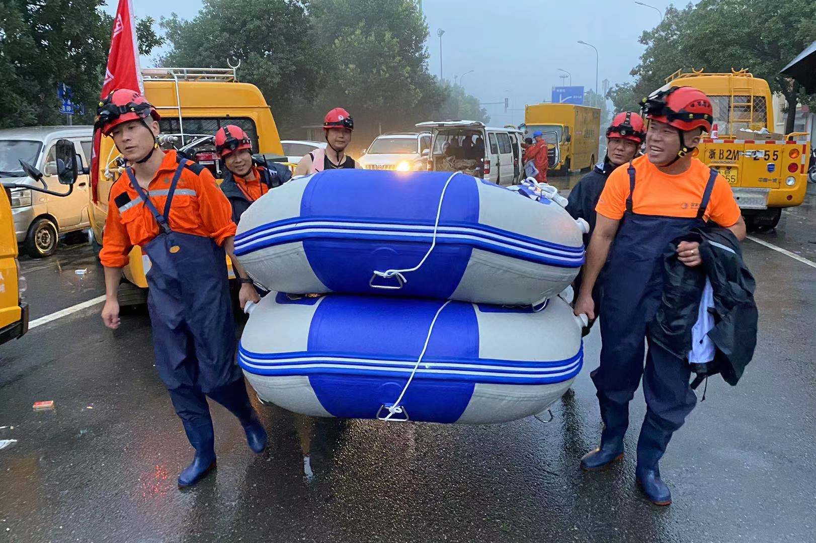 宁海电力铁军连夜驰援抢修，争分夺秒恢复洞桥供电