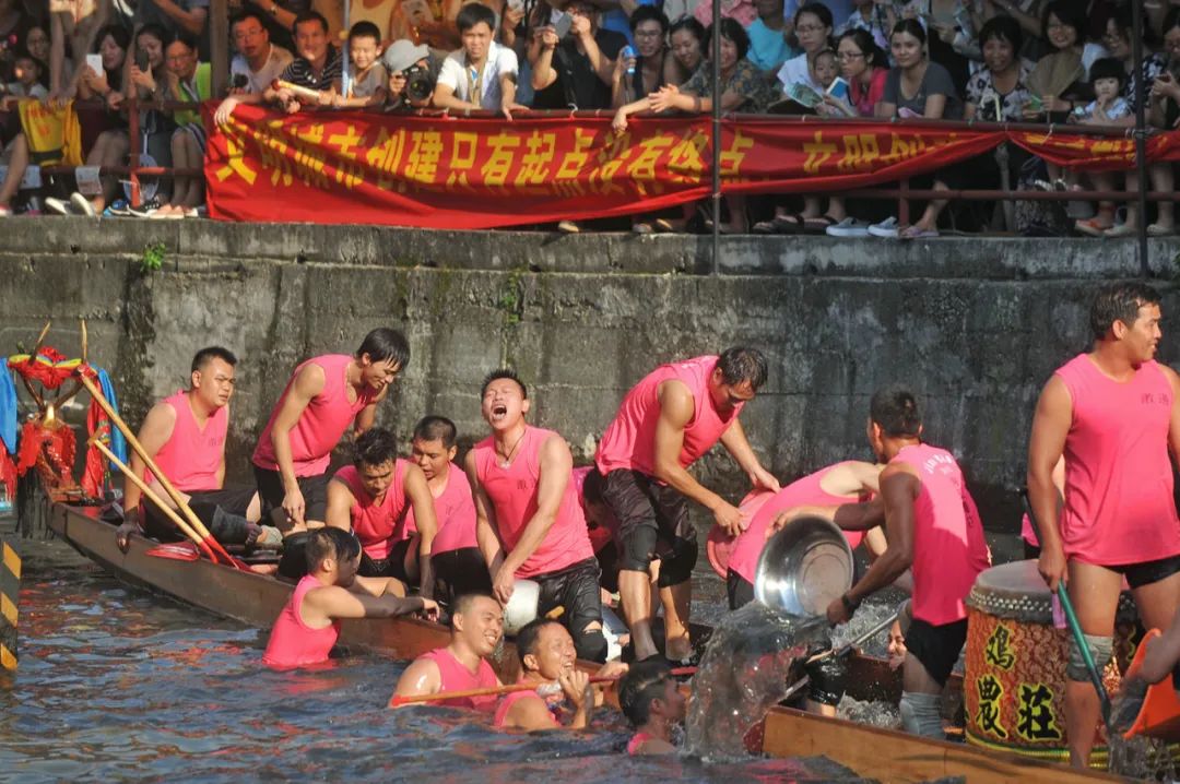 大湾区最网红街道 央视第一站为什么是这？