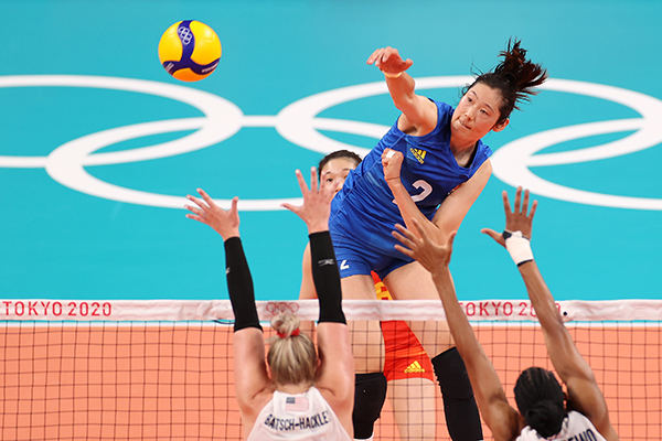 2021年7月27日,日本,2020东京奥运会女排小组赛b组,中国vs美国.