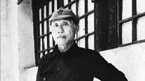 1934年10月红军被迫开始长征，年迈的徐特立居然也义无反顾的加入长征队伍