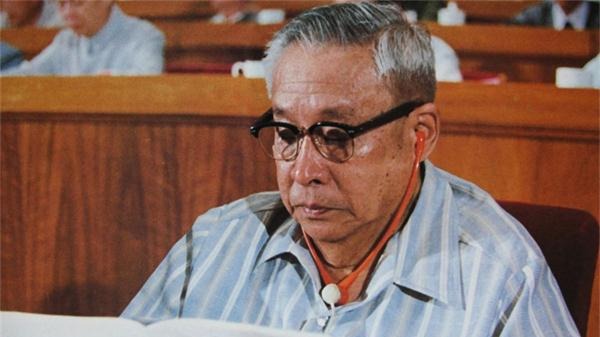 廖承志提请中央重新修复蒋家祖墓，这一举动有何意义？_凤凰网视频_凤凰网