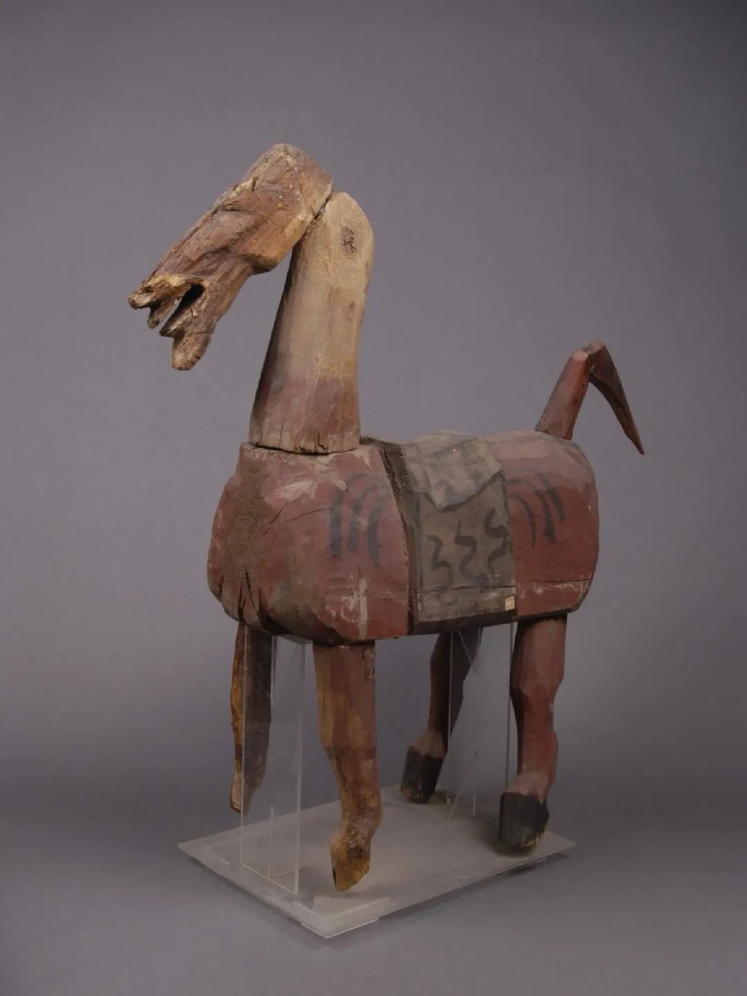 武威市博物馆国家一级文物赏析│汉代彩绘木马