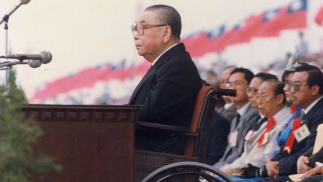 台湾民众对国民党的三不政策提出质疑，蒋经国有何反应？