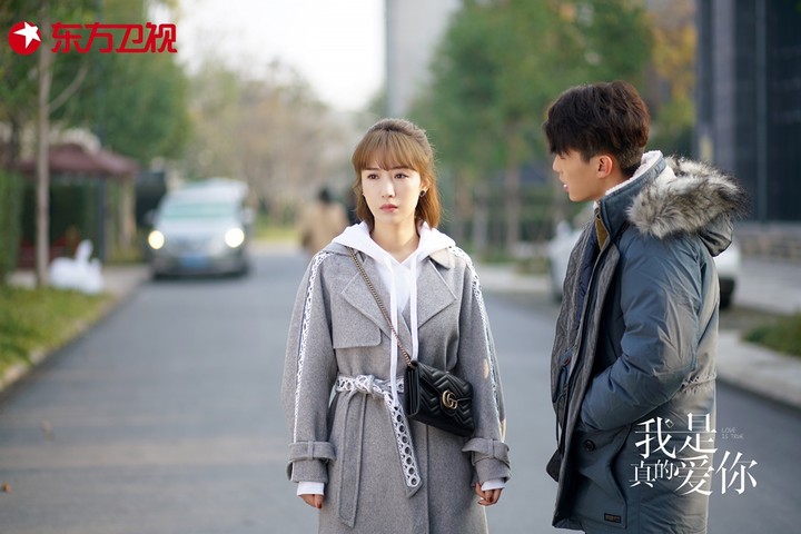 尤雅需要面对丈夫公司破产的境遇。