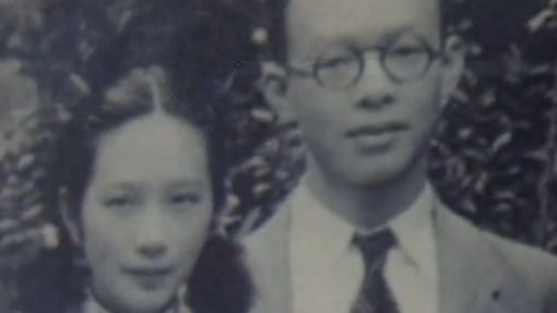 1949年新中国刚刚成立百废待兴，周有光的爱国情怀驱使他回归故土建设祖国