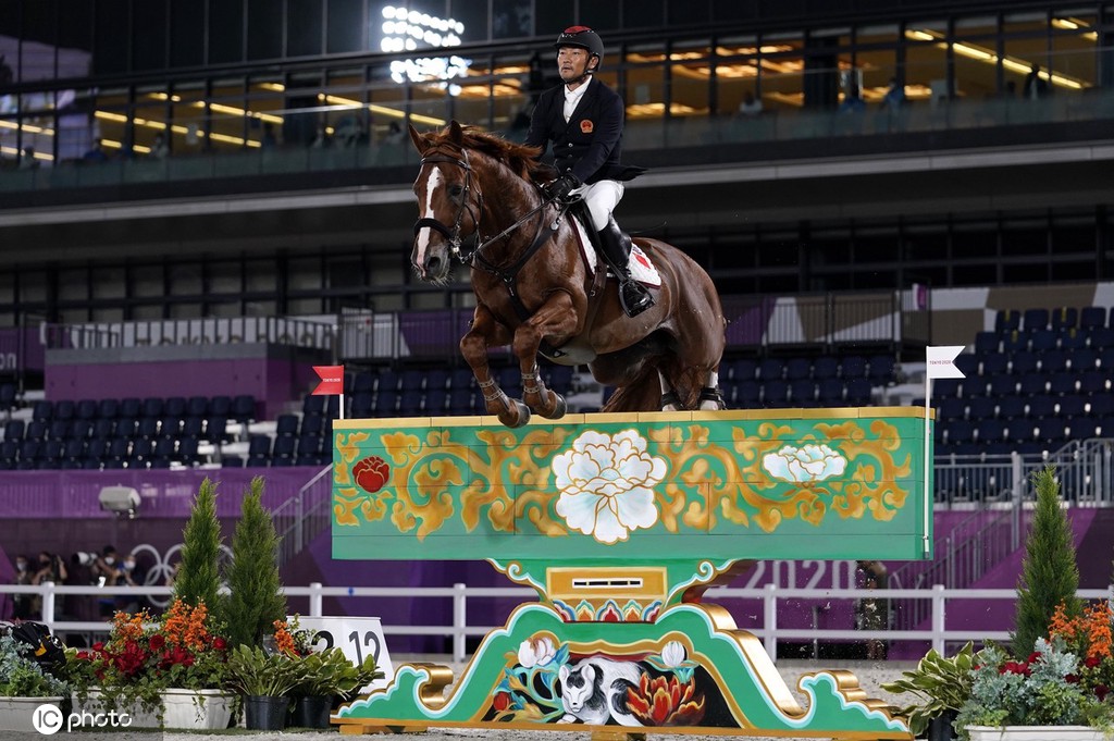 雷人!东京奥运会马术场地障碍物过于逼真吓到赛马