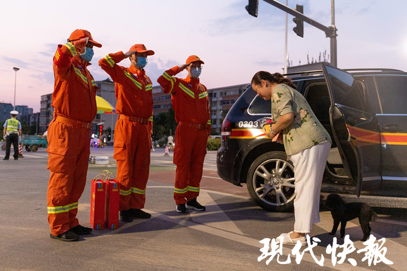 给江苏消防员送被子的郑州市民找到了