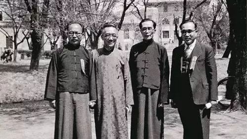 周汝昌欲借阅胡适的珍贵藏书,胡适为何会欣然相借?_凤凰网视频_凤凰网