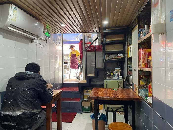 鸿茂家常菜馆内 （图片拍摄：韦香惠）