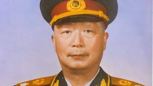 刘义权耐心收集聂荣臻元帅的档案资料,细致入微的工作态度给他带来惊喜_凤凰网视频_凤凰网
