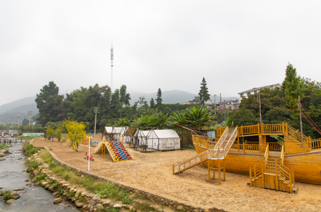 九龍溪生態休閒公園位於省級休閒農業田園綜合體——九龍溪田園綜合體