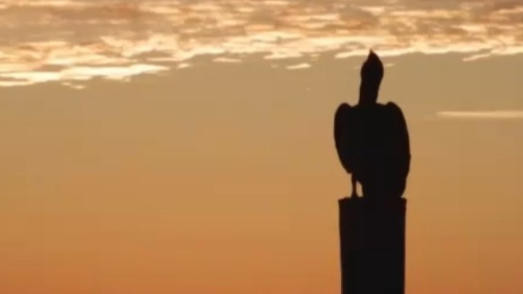 羊楼洞烈士陵园的每块墓碑对于余发海来说都有着别样的意义