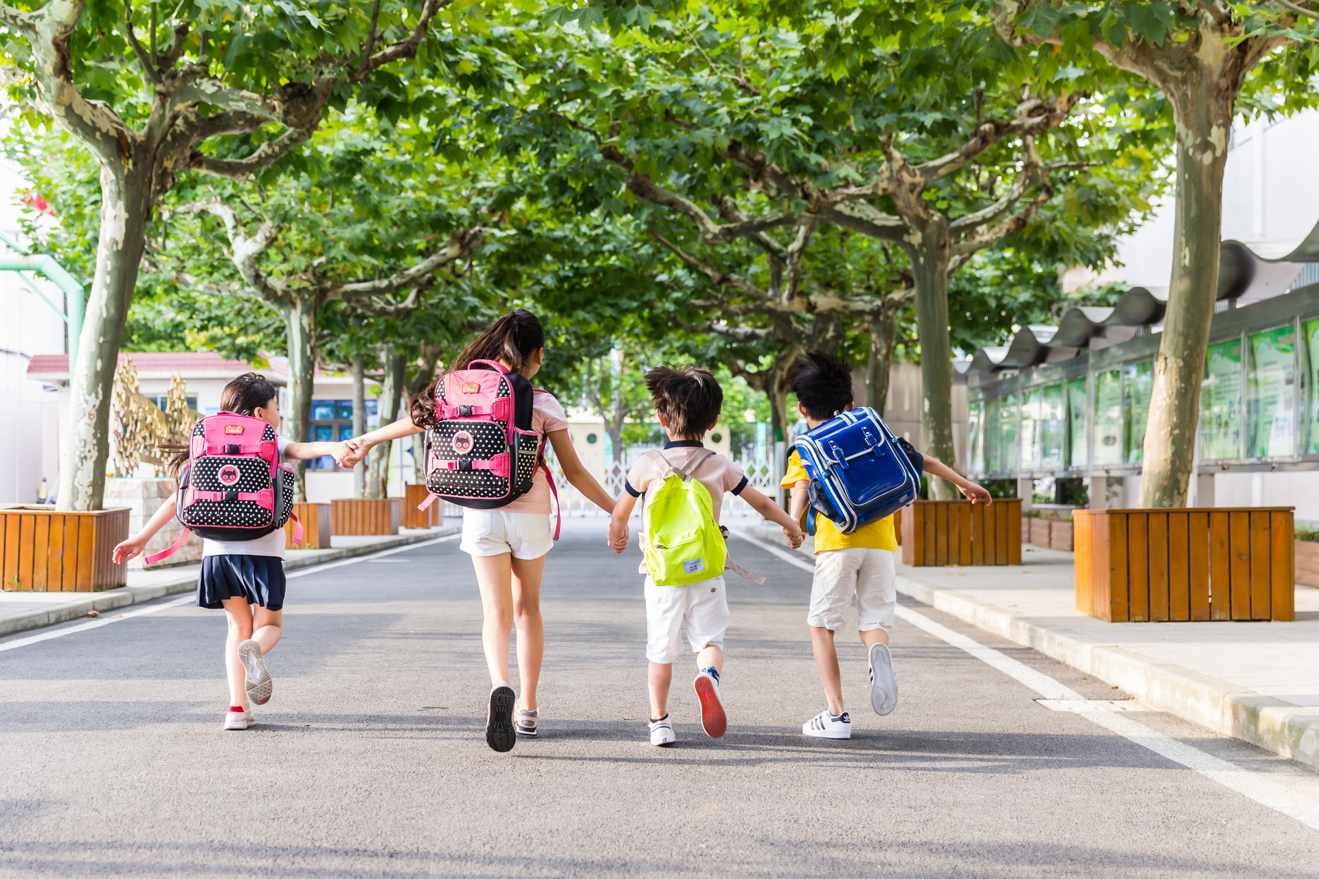 国内首个！青岛市南区澳门路小学项目获WELL认证