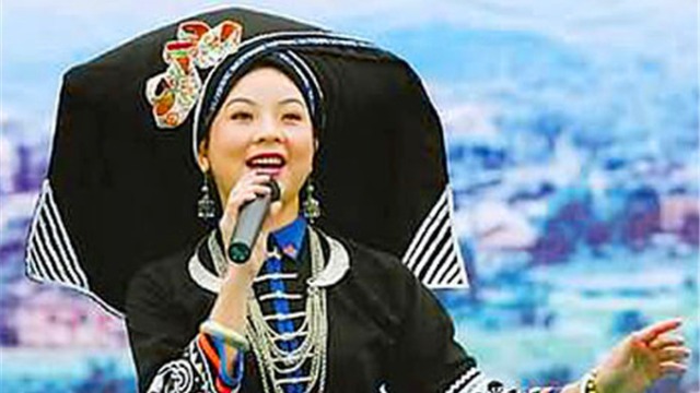 歌手黄春艳：来自那坡壮族山寨的“邓丽君”