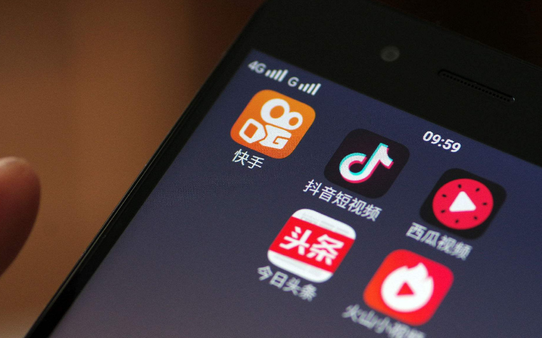 快手平台兴起真人任务浪潮：用户需完成指定动作赢取奖励 (快手平台兴起)-初仟社区