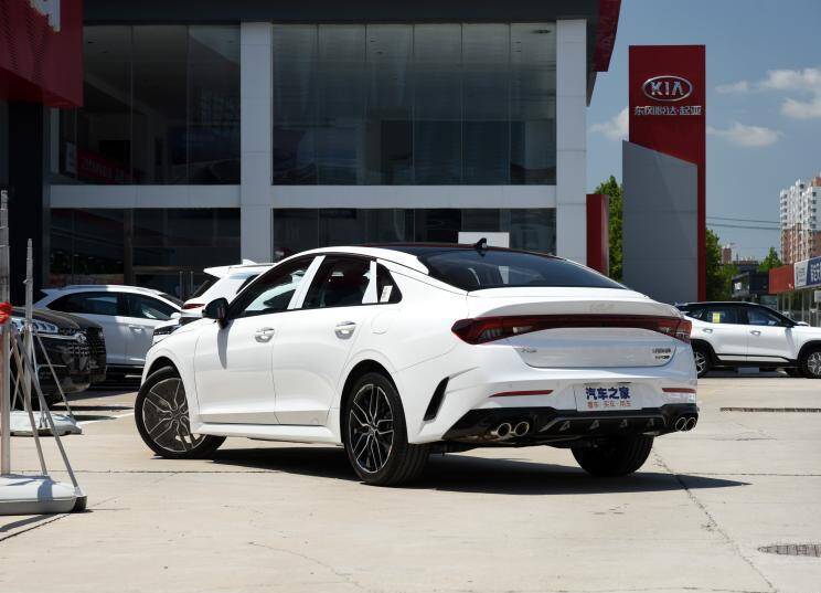 东风悦达起亚 k5凯酷 2021款 380t gt-line 旗舰版