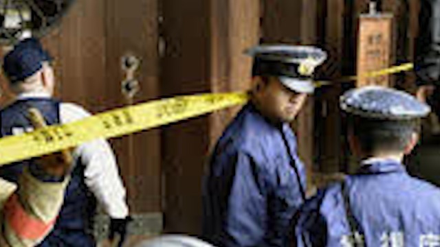 火烧靖国神社，引燃日本使馆，中国小伙遭遇监禁引渡