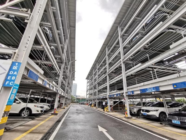 沙面立体机械停车场。信息时报记者何小敏摄