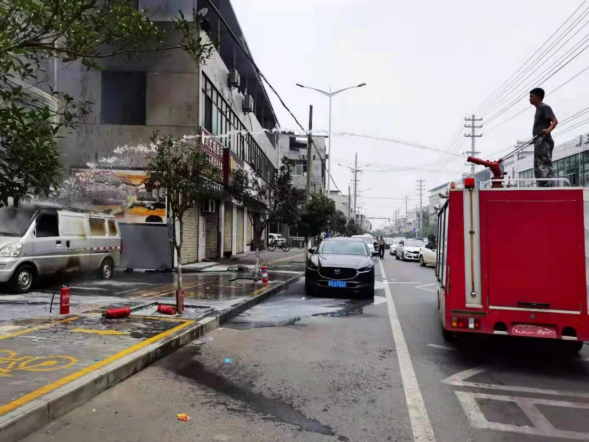 西安高新区东大街道658名党员真心实意解民忧助民困