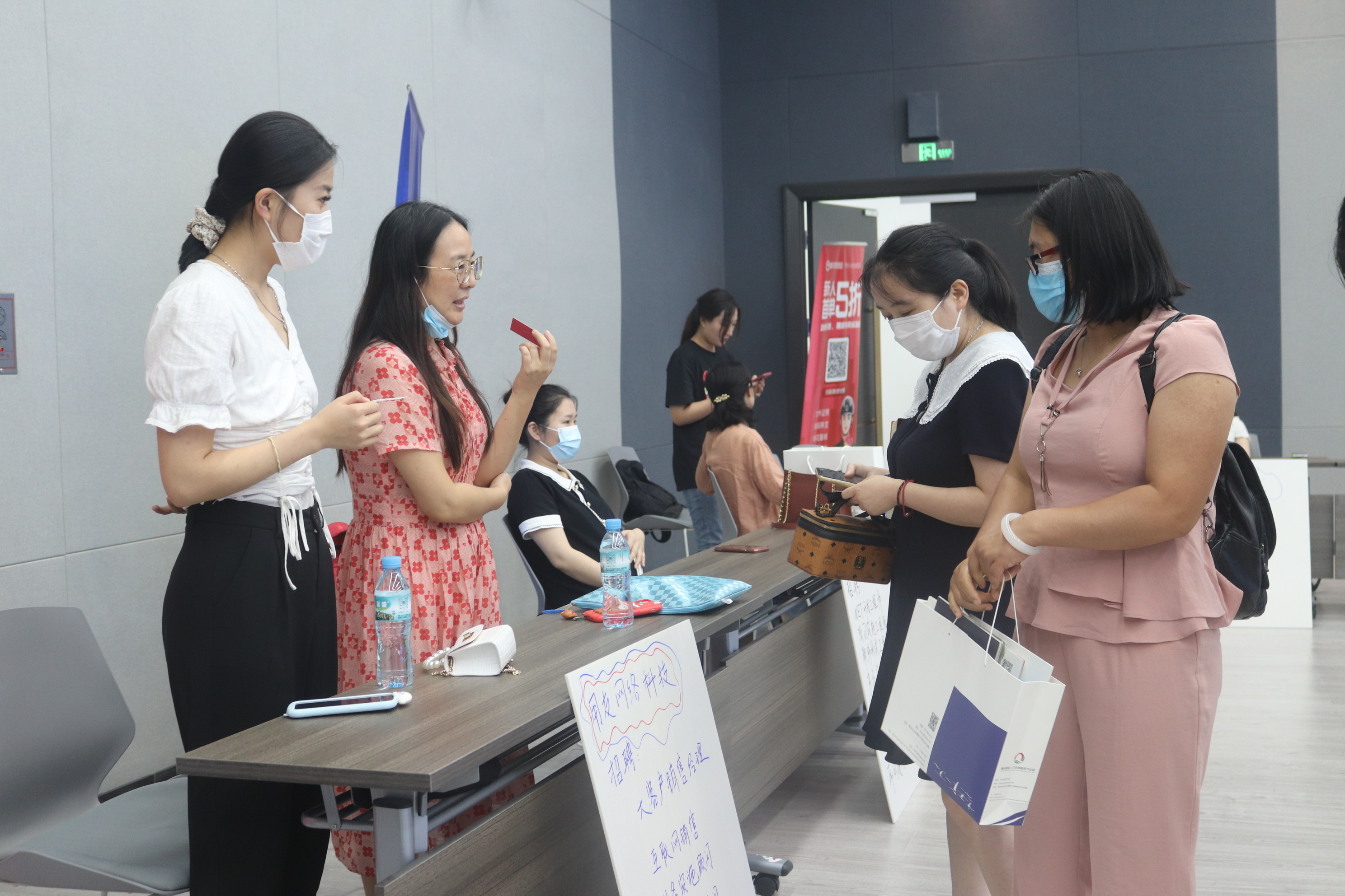 精准对接!市北区举办工业互联网领域人才需求推介会