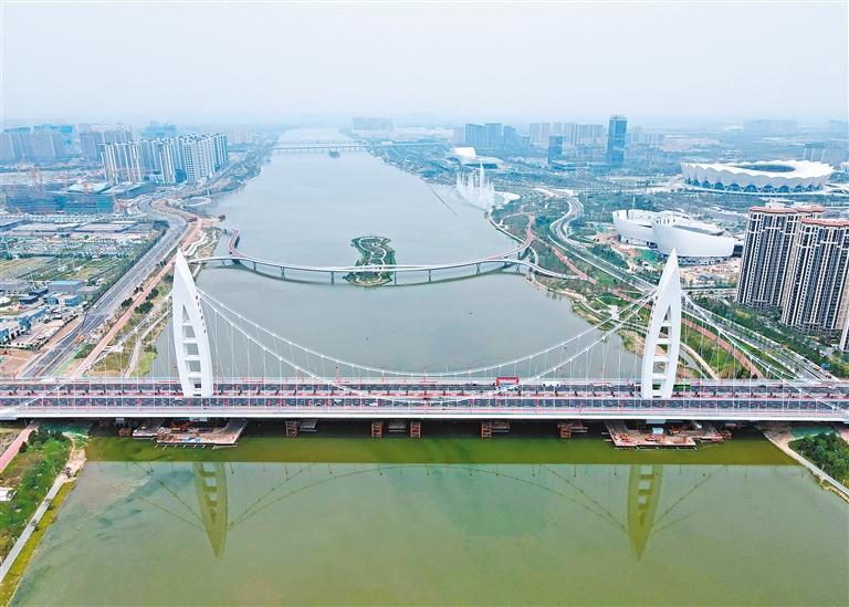 建成通车的灞河元朔大桥(资料图片) 记者 谢伟 摄