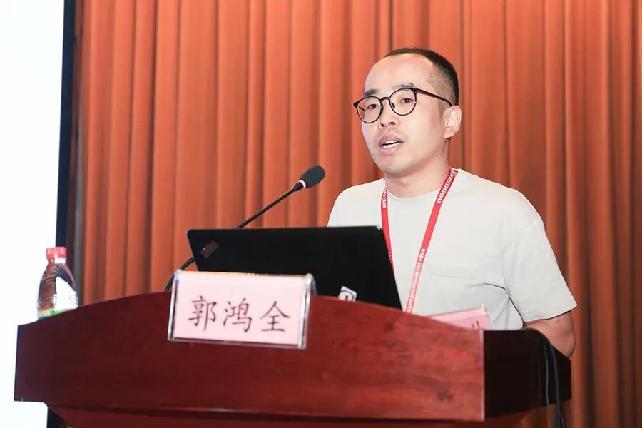 新浪微博年轻用户发展中心渠道总监郭鸿全谈"如何用年轻人群的语言讲