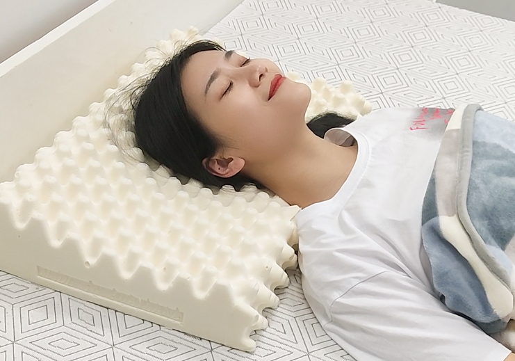 号称泰国乳胶枕不一定是泰国产的一招教你辨真假