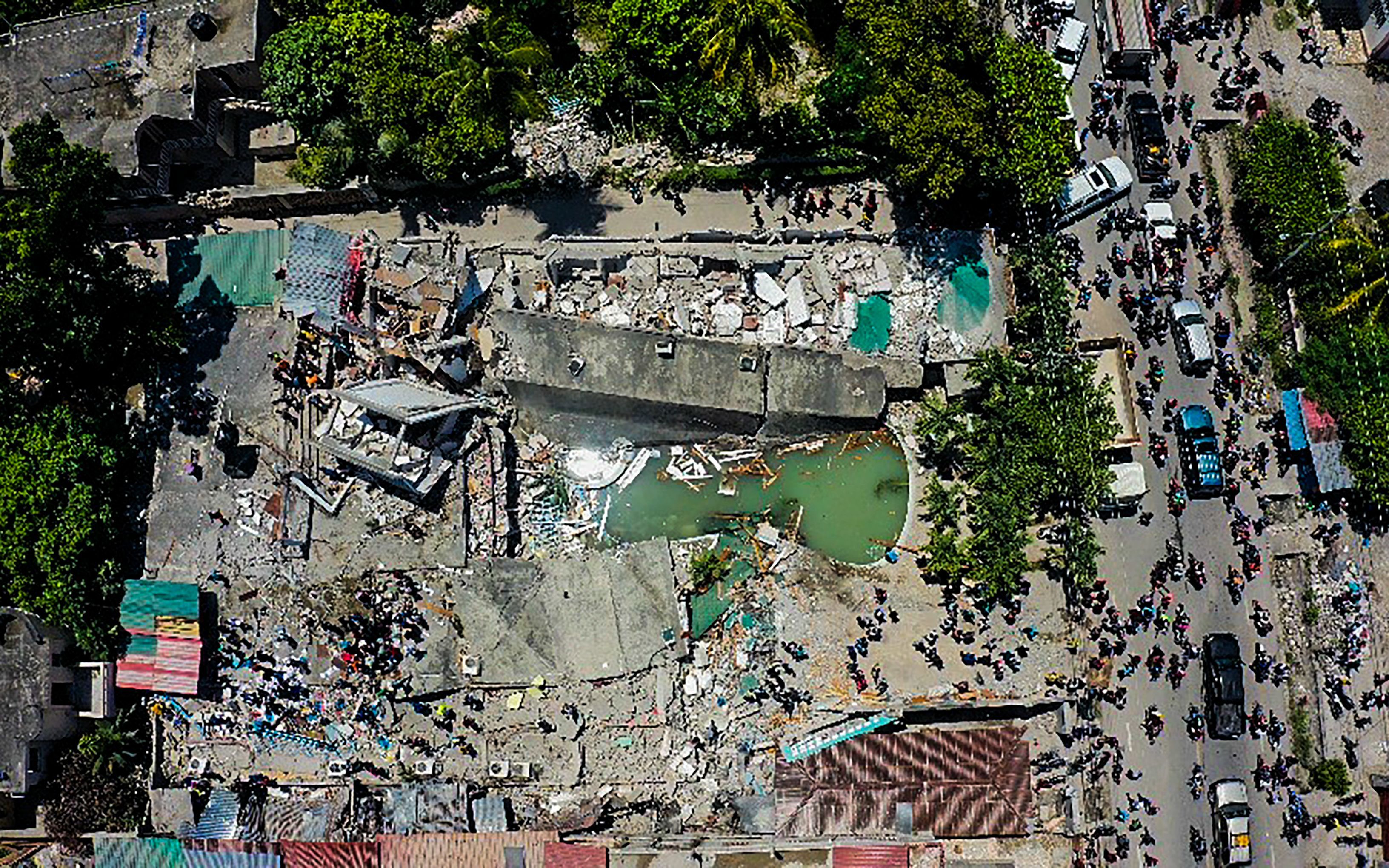 8月14日,海地莱凯,地震发生后,酒店受损严重.图/澎湃影像