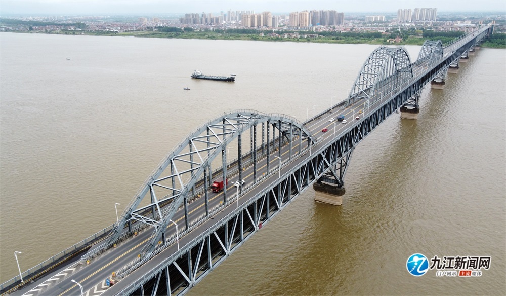 防疫检查点撤离 九江长江大桥恢复畅通(图)