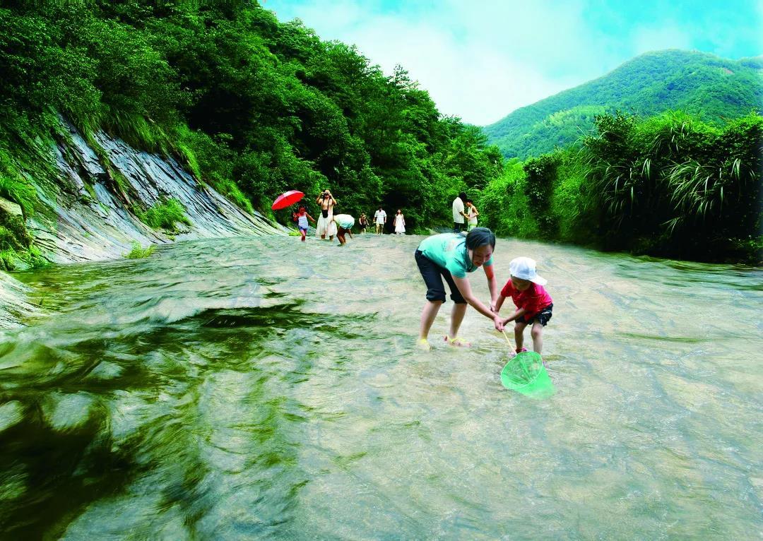 伟大历程 磐安记忆 ┃“旅居兴县”战略明 “一号产业”旅游兴 ——党员从业者回顾磐安县旅游发展史