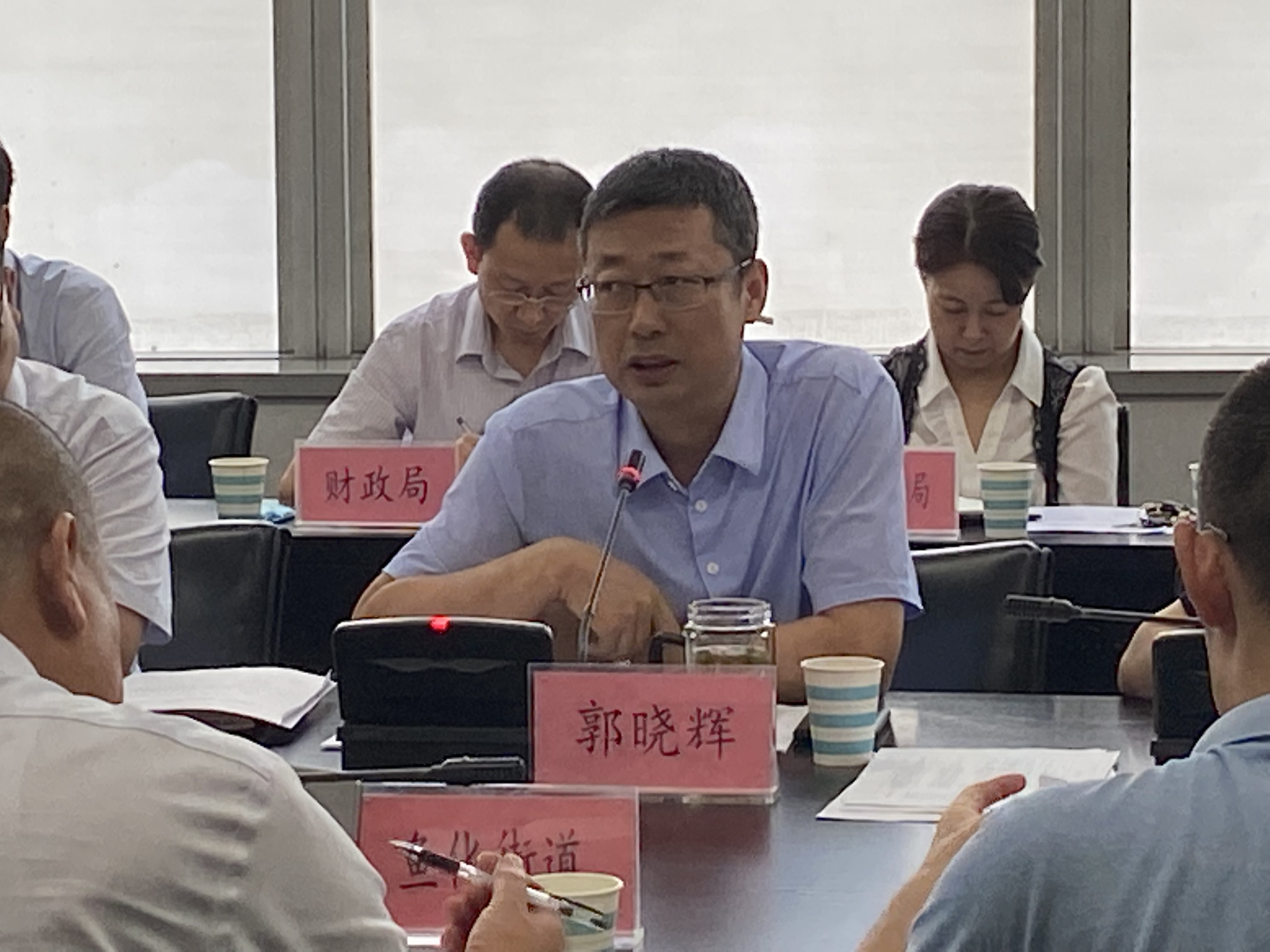 西安高新区管委会副主任郭晓辉主持发言