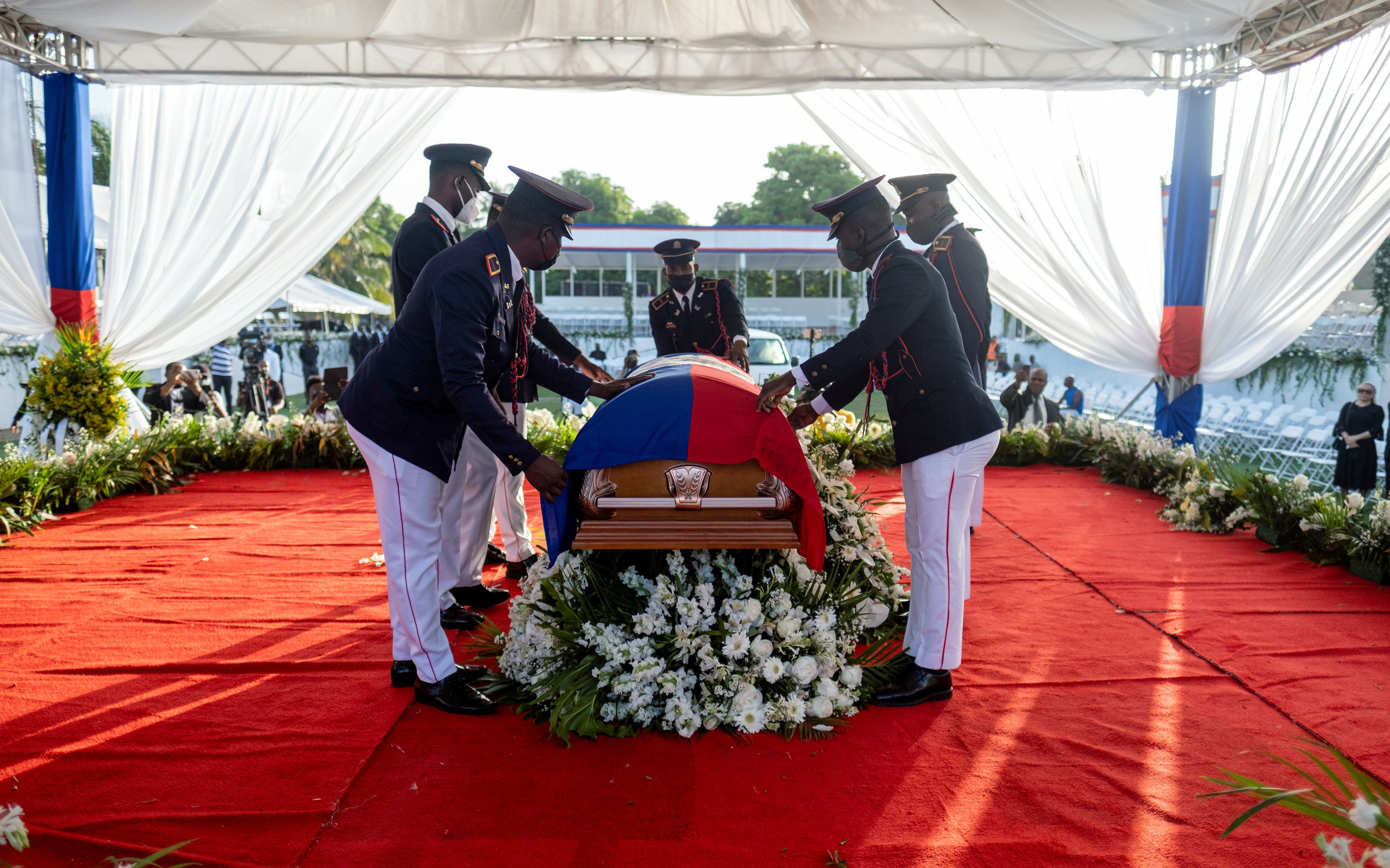 海地震后的一天一夜