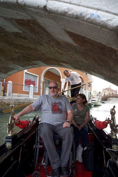 英国雕塑家托尼&middot;希顿  Tony Heaton 官网图