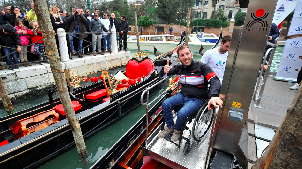Gondolas4all项目 残障人士通过升降机坐上贡多拉