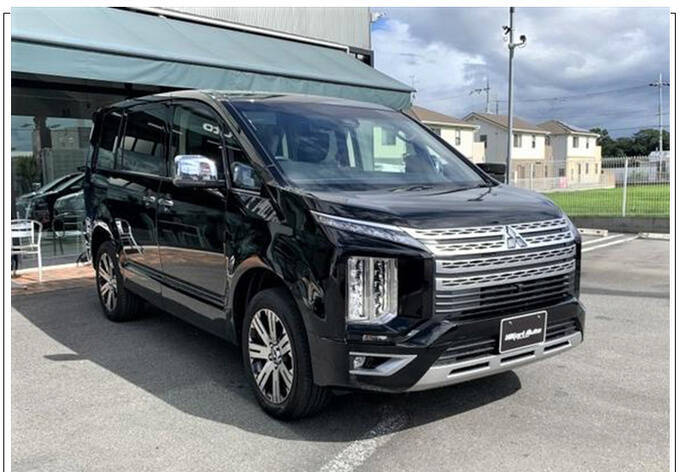 三菱得利卡d:5海外实拍搭2.2t引擎/配全时四驱-图3