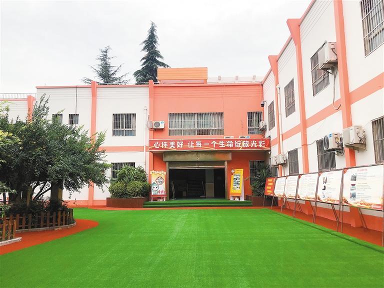 高新区第三十四小学校园一角